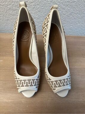 Tory Burch Cream Leather Peep-Toe Pumps, 
Size 6 1/2 M